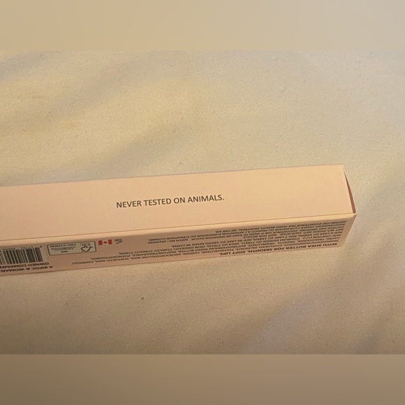 💄-Lip Advocate-💄 - Picture 3 of 7